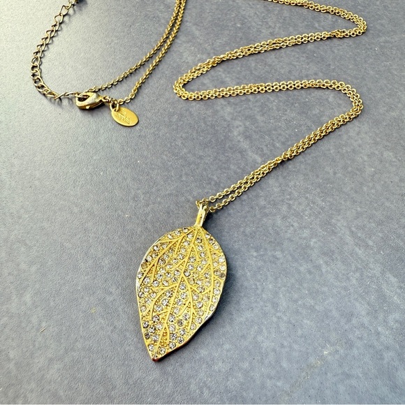 Vintage Lia Sophia Eden Efflorescence Leaf Necklace with Sparkle - Picture 12 of 16